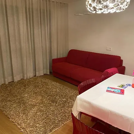 Casa Sciliar Centro Paese Pink